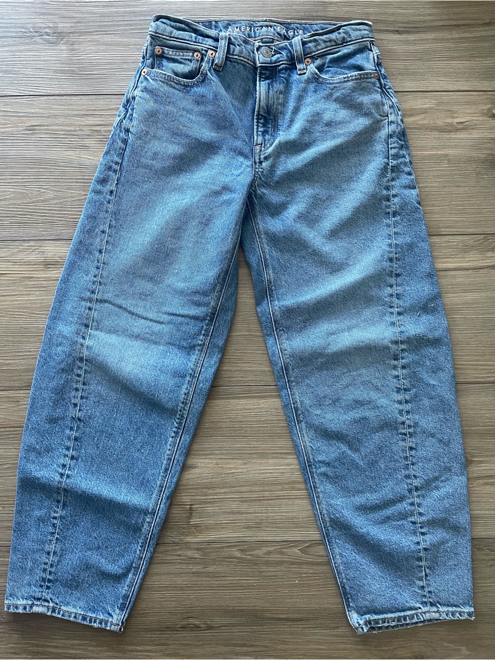American Eagle Barrel Jeans 00 Regular Medium Wash Denim Excellent Condition